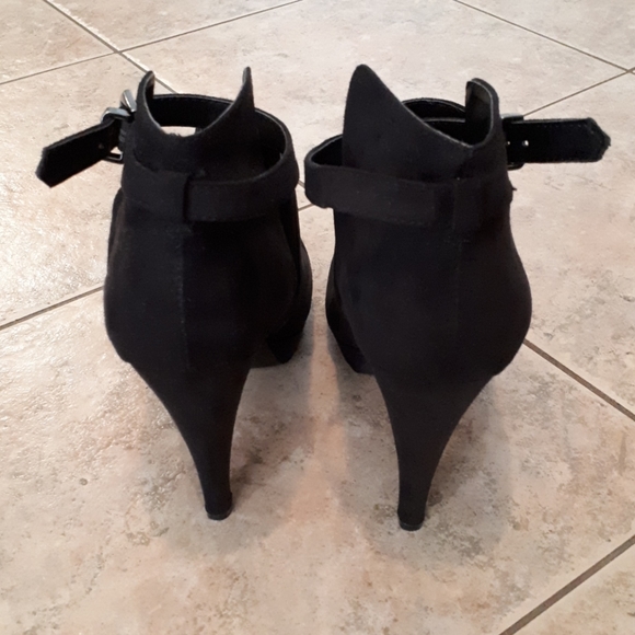 Diba booties - Picture 4 of 4